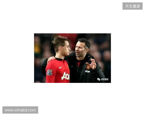 TA:曼联明夏将评估梅努、乌加特两人情况,中场可能大换血 TA:曼联明夏将评估梅努、乌加特两人情况,中场可能大换血