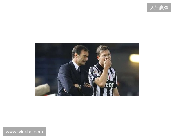 TA独家:今夏阿莫林在美国主动陪利马跑步复健,表达其支持 TA独家:今夏阿莫林在美国主动陪利马跑步复健,表达其支持