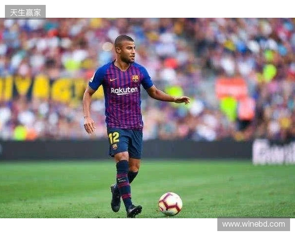 前教练:拉菲尼亚在攻防两端都能做贡献,他比登贝莱更全面 前教练:拉菲尼亚在攻防两端都能做贡献,他比登贝莱更全面