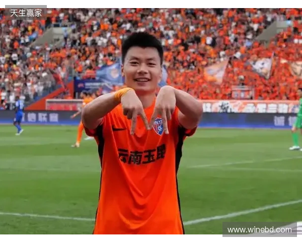 云南玉昆官方：罗竞等5人不再续约，恩里克、内内解约，马镇离队